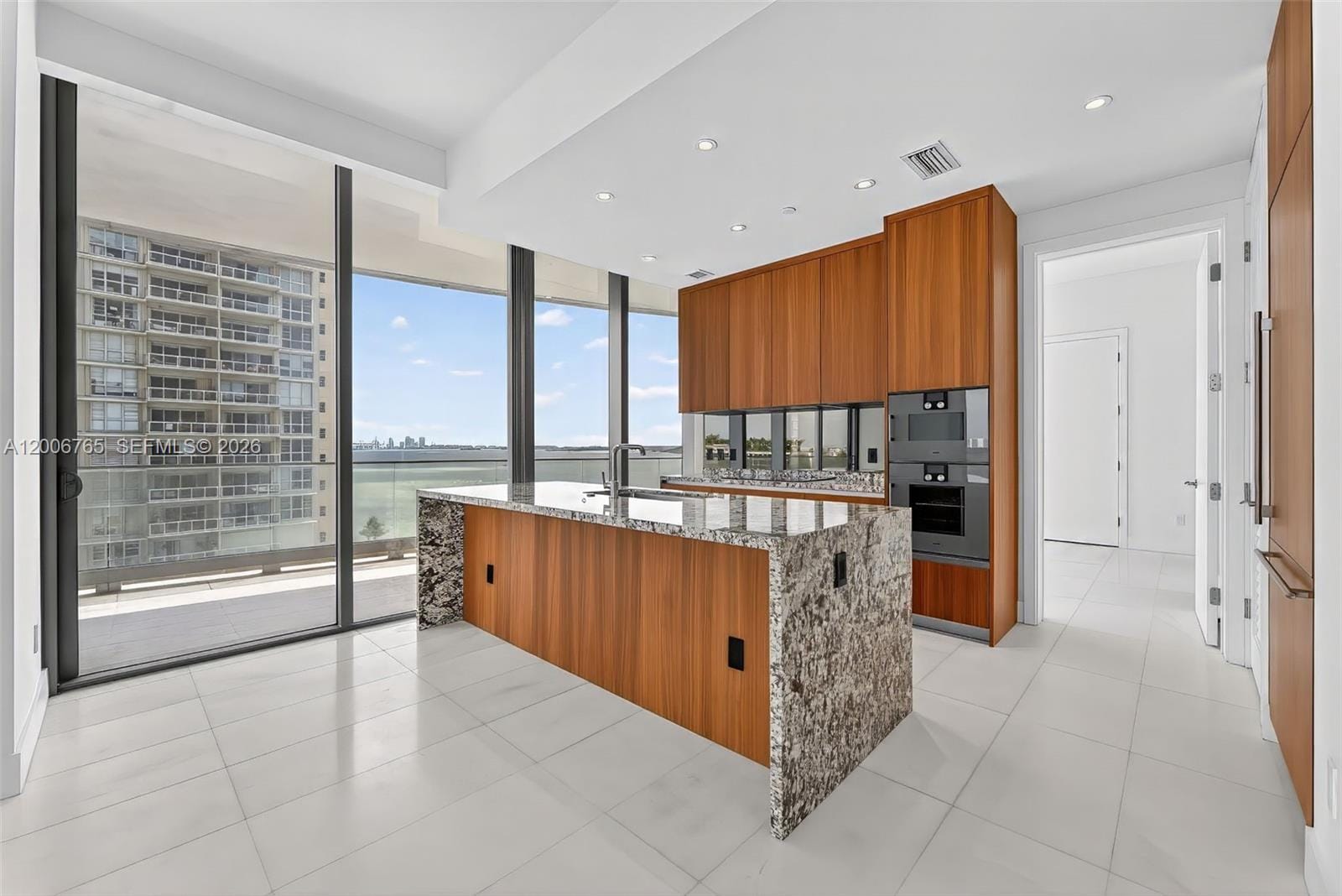 175 SE 25th Road 604, Miami, FL 33129 photo 14