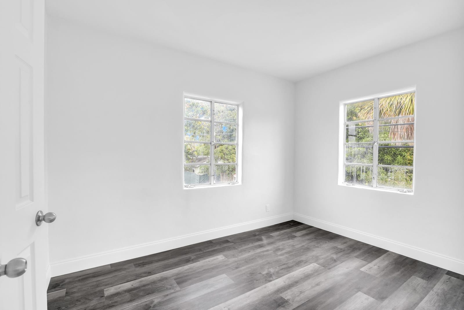 820 N Dixie Highway 4 — photo 10