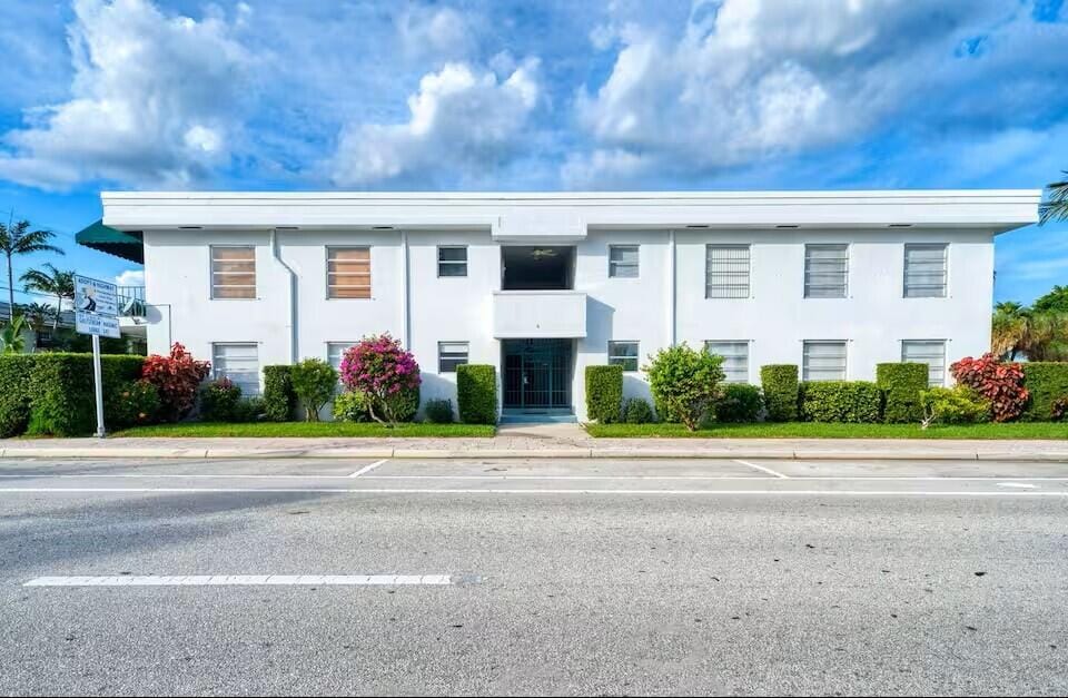 6 Lucerne Avenue 3 — photo 11