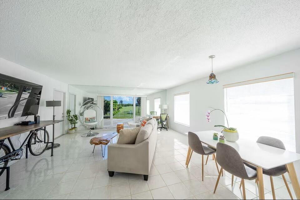 6 Lucerne Avenue 3 — photo 3