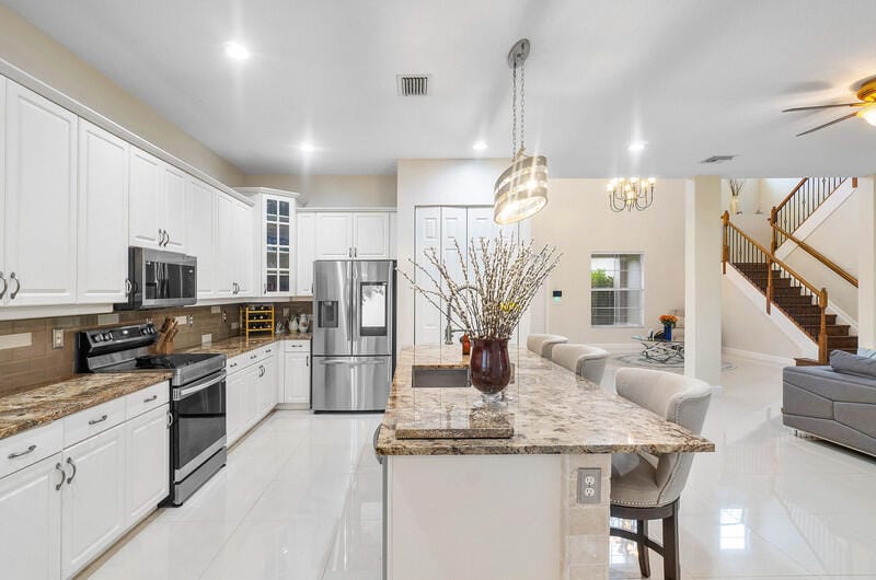 9271 Madewood Court — photo 3