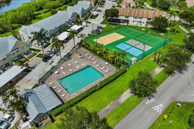 6158 Riverwalk Lane 1, Jupiter, FL 33458