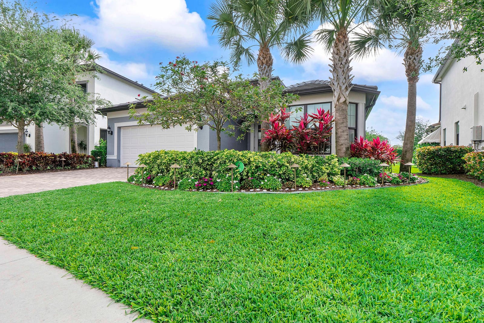 4640 E Pinehurst Trl Trail E, Fort Lauderdale, FL 33309 photo 2