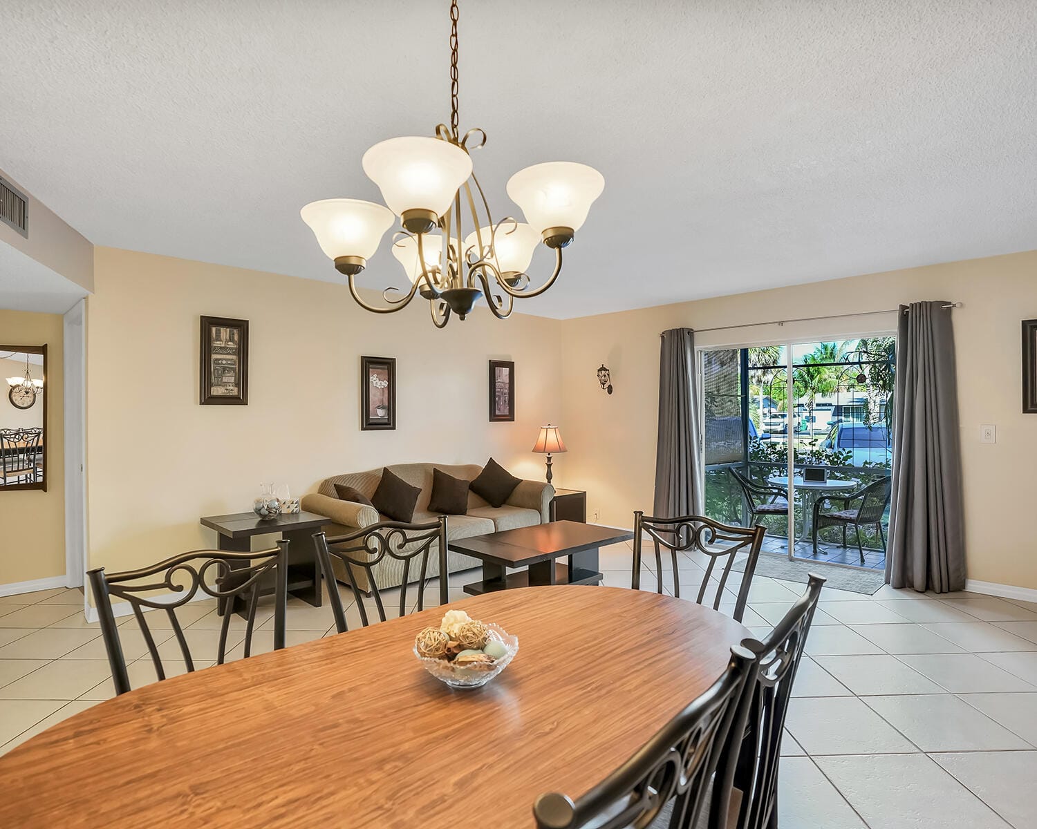 2061 NW 47th Terrace 103 — photo 3