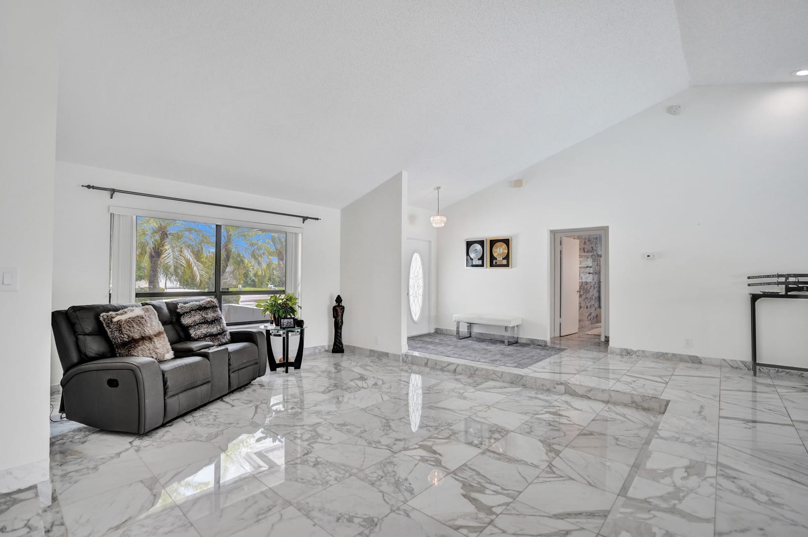 9224 Sun Pointe Drive — photo 6