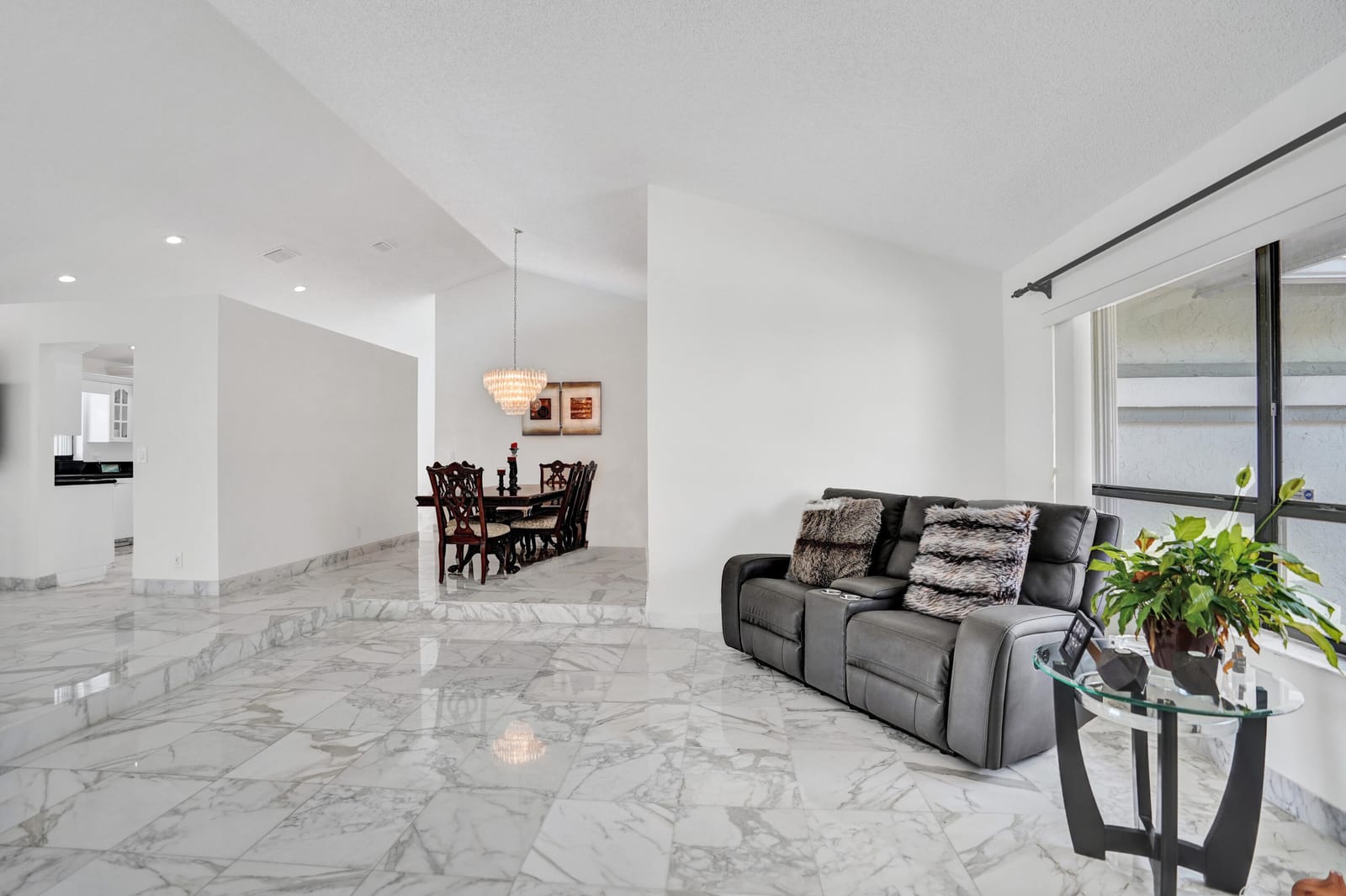 9224 Sun Pointe Drive — photo 7