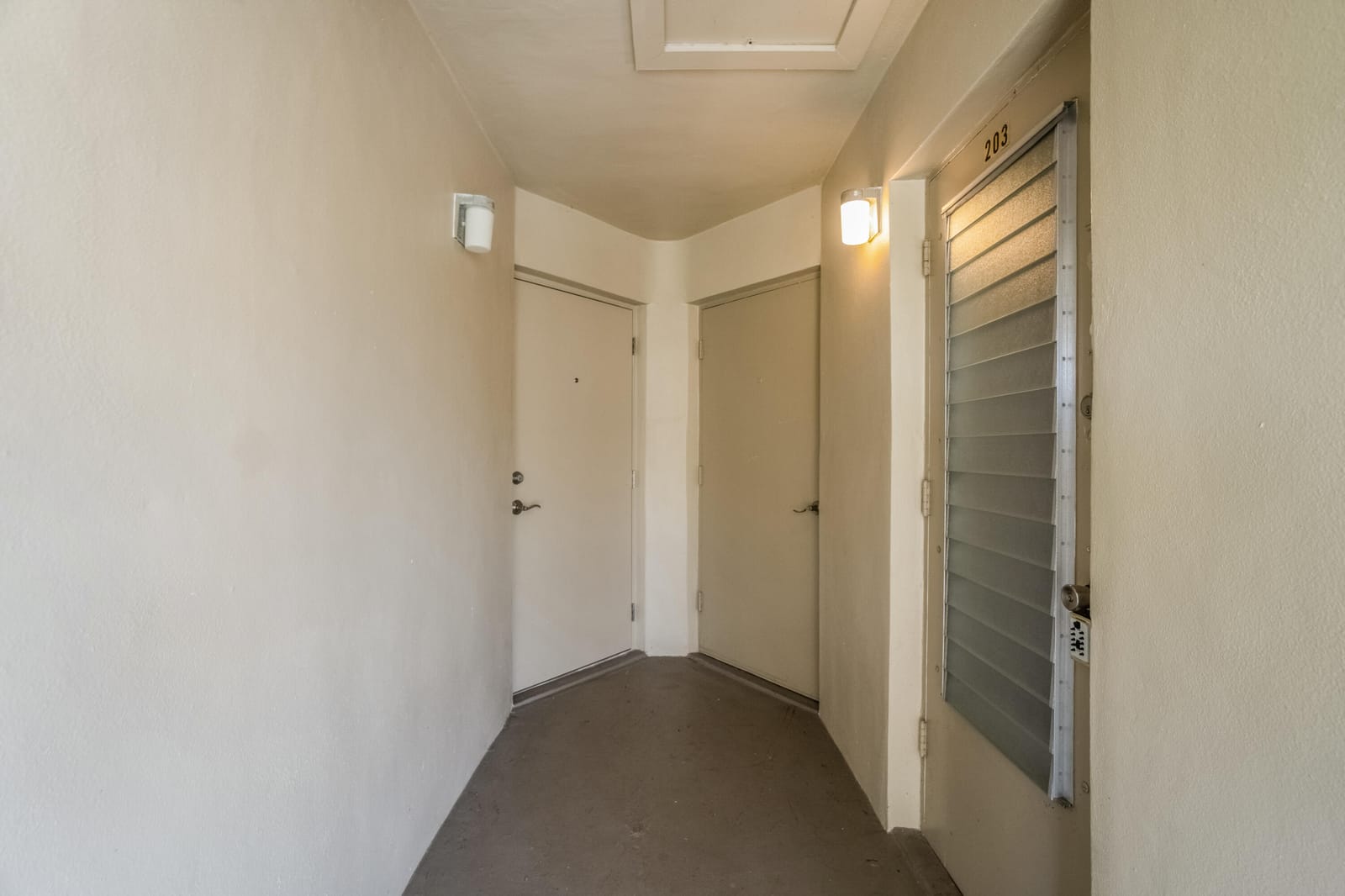 306 S Circle Dr S S 203, Boynton Beach, FL 33435 photo 4