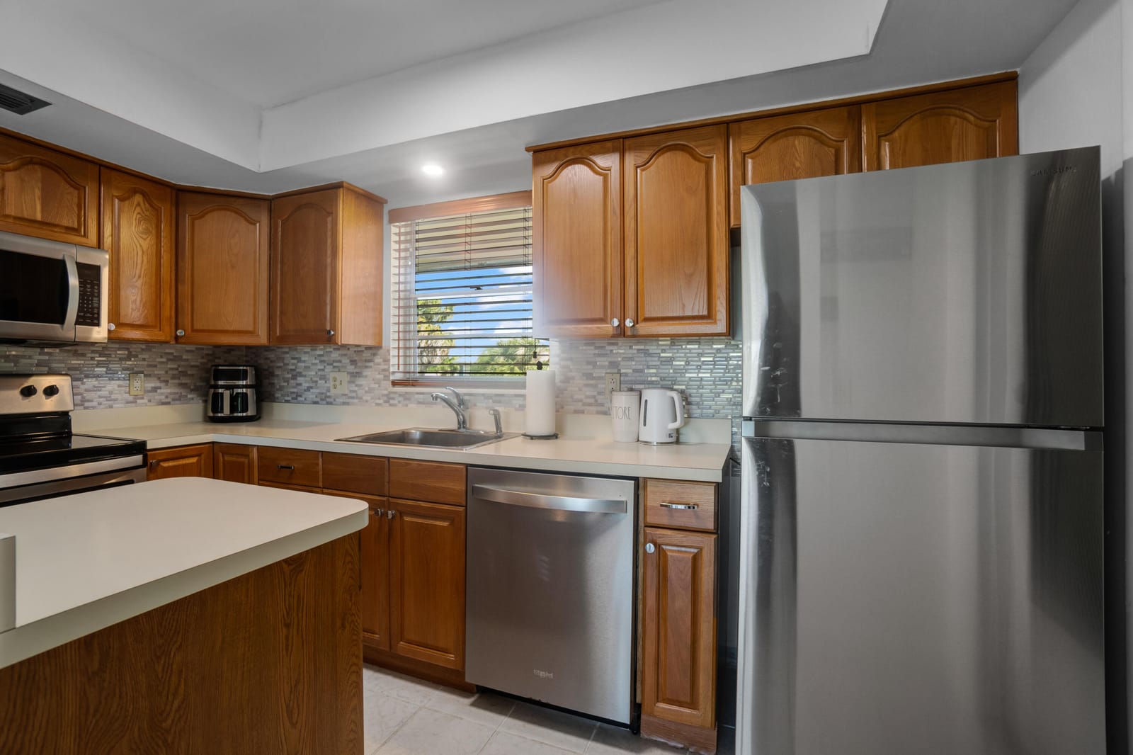 306 S Circle Dr S S 203, Boynton Beach, FL 33435 photo 7
