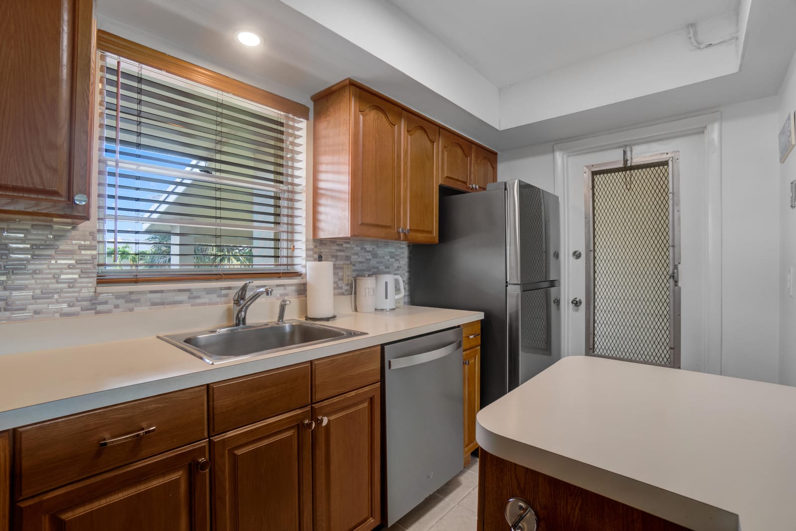 306 S Circle Dr S S 203, Boynton Beach, FL 33435 photo 8