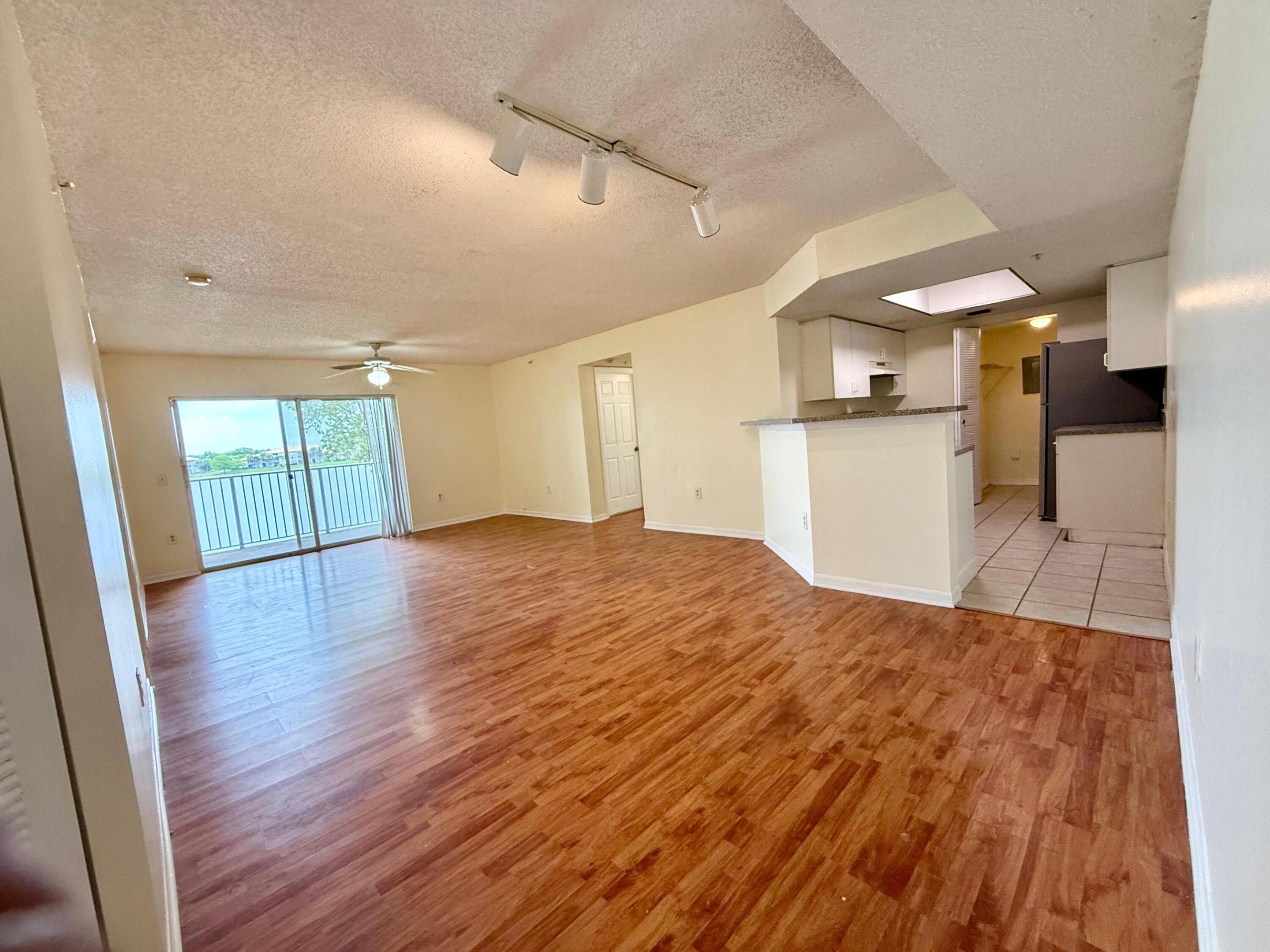 5065 Wiles Road 204, Coconut Creek, FL 33073, Coconut Creek
