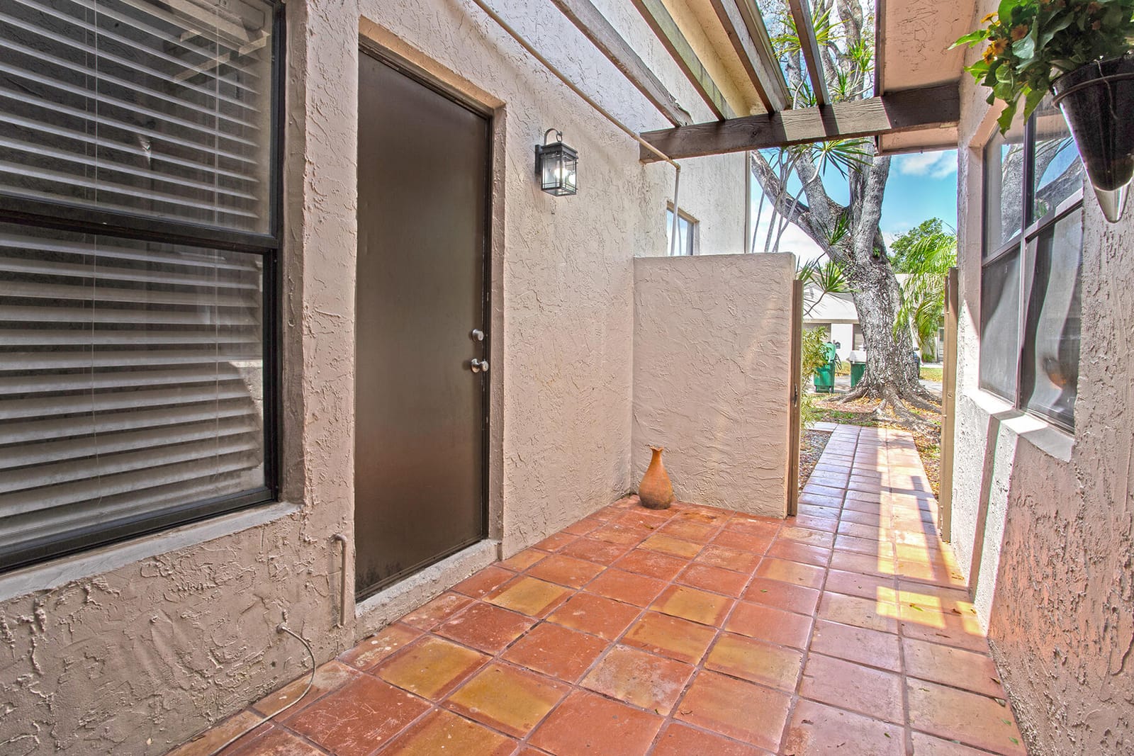 8202 NW 100th Drive — photo 5