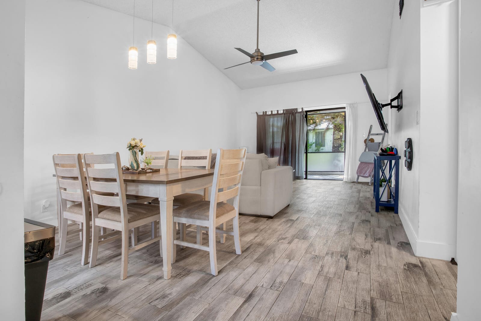 8202 NW 100th Drive — photo 6