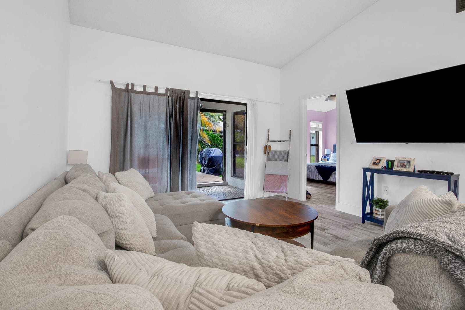 8202 NW 100th Drive — photo 10