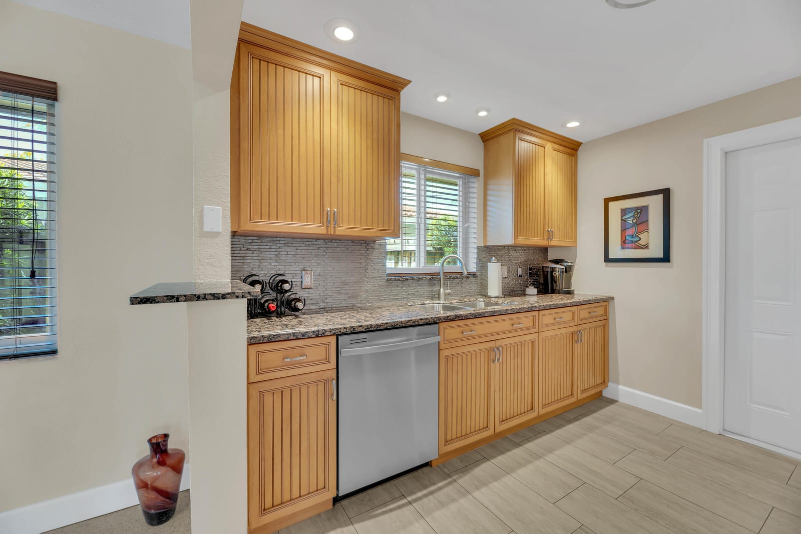 2401 NE 17th Terrace, Wilton Manors, FL 33305 photo 12