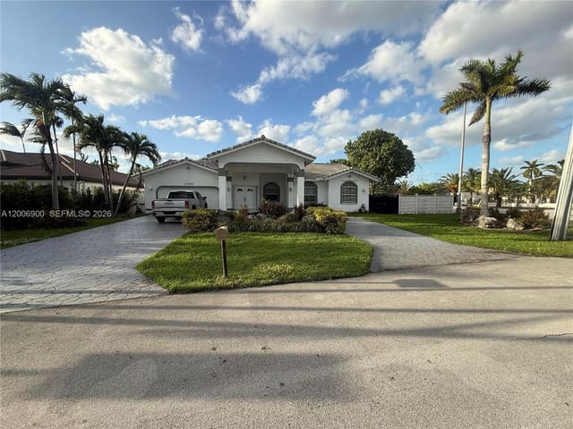 13701 SW 34th Street, sold in J G Heads Farms Unit A, Miami, FL