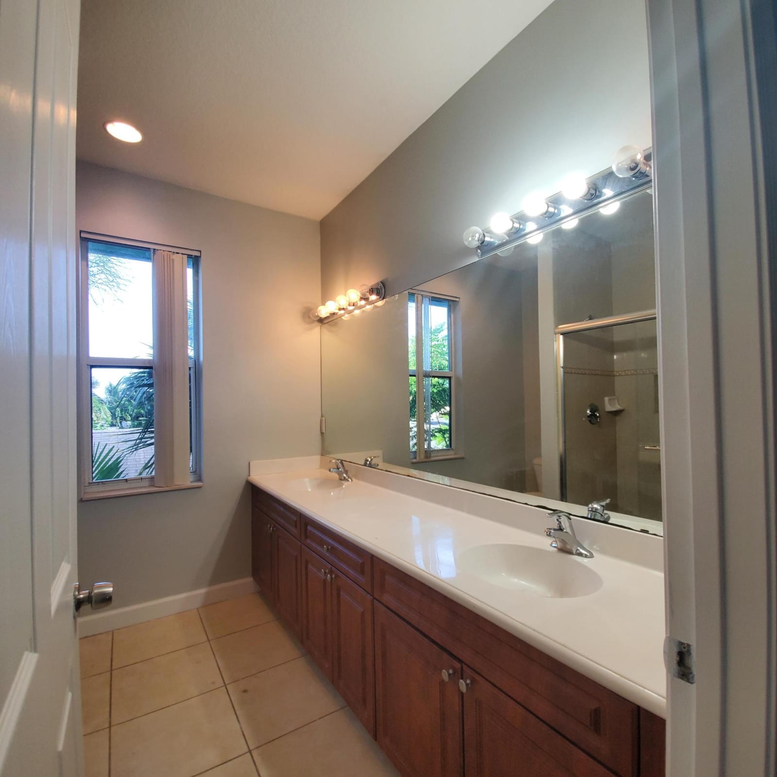 115 Akron Street C — photo 9