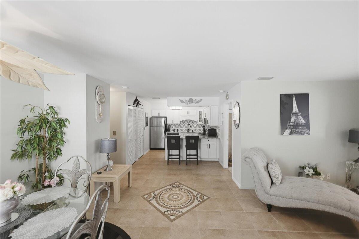 103 SE Village Drive — photo 11