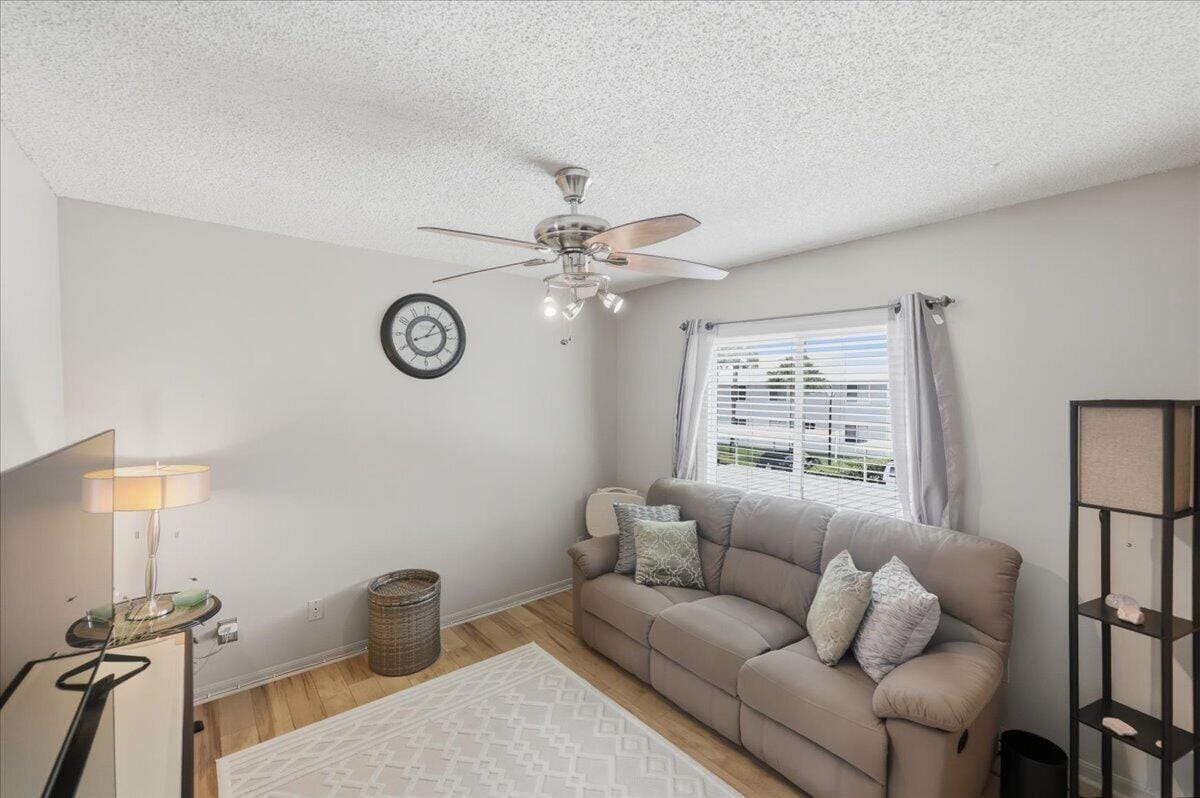 103 SE Village Drive — photo 12