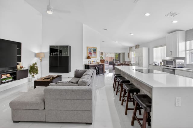 5501 Grande Palm Circle, sold in Tropical Lakes Ph 2, Delray Beach, FL
