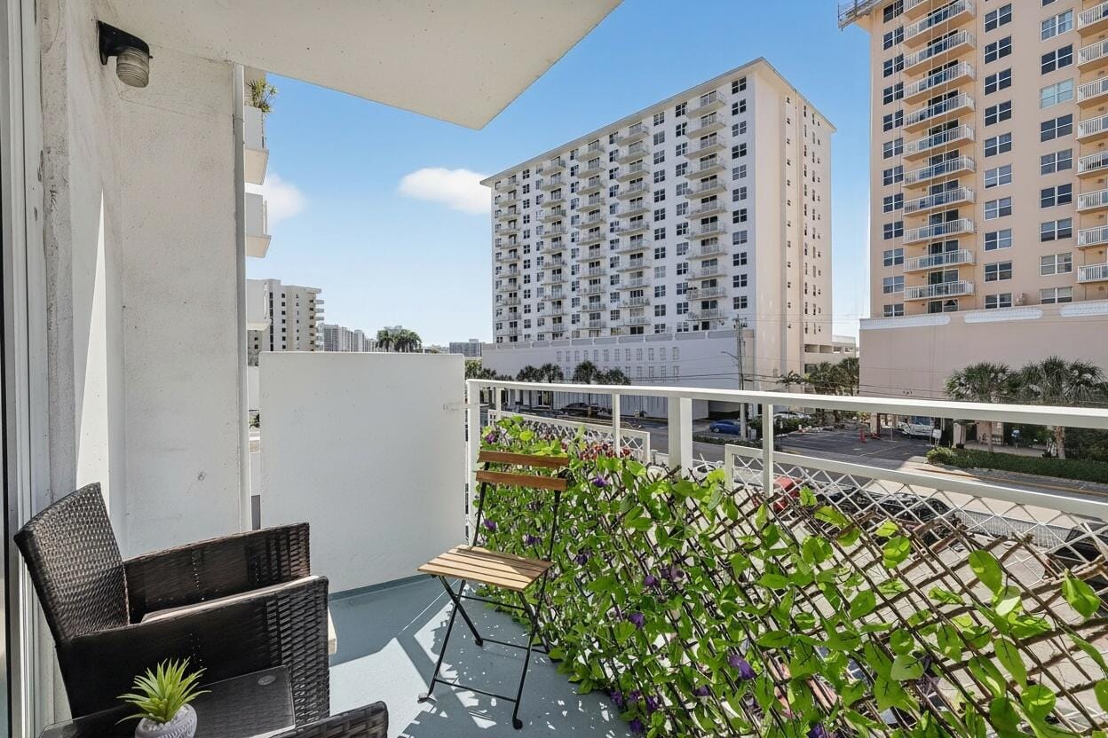 430 Golden Isles Drive 301 — photo 12