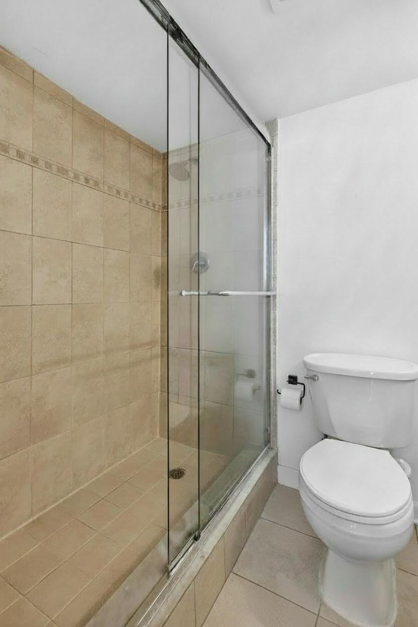 430 Golden Isles Drive 301, Hallandale Beach, FL 33009 photo 21