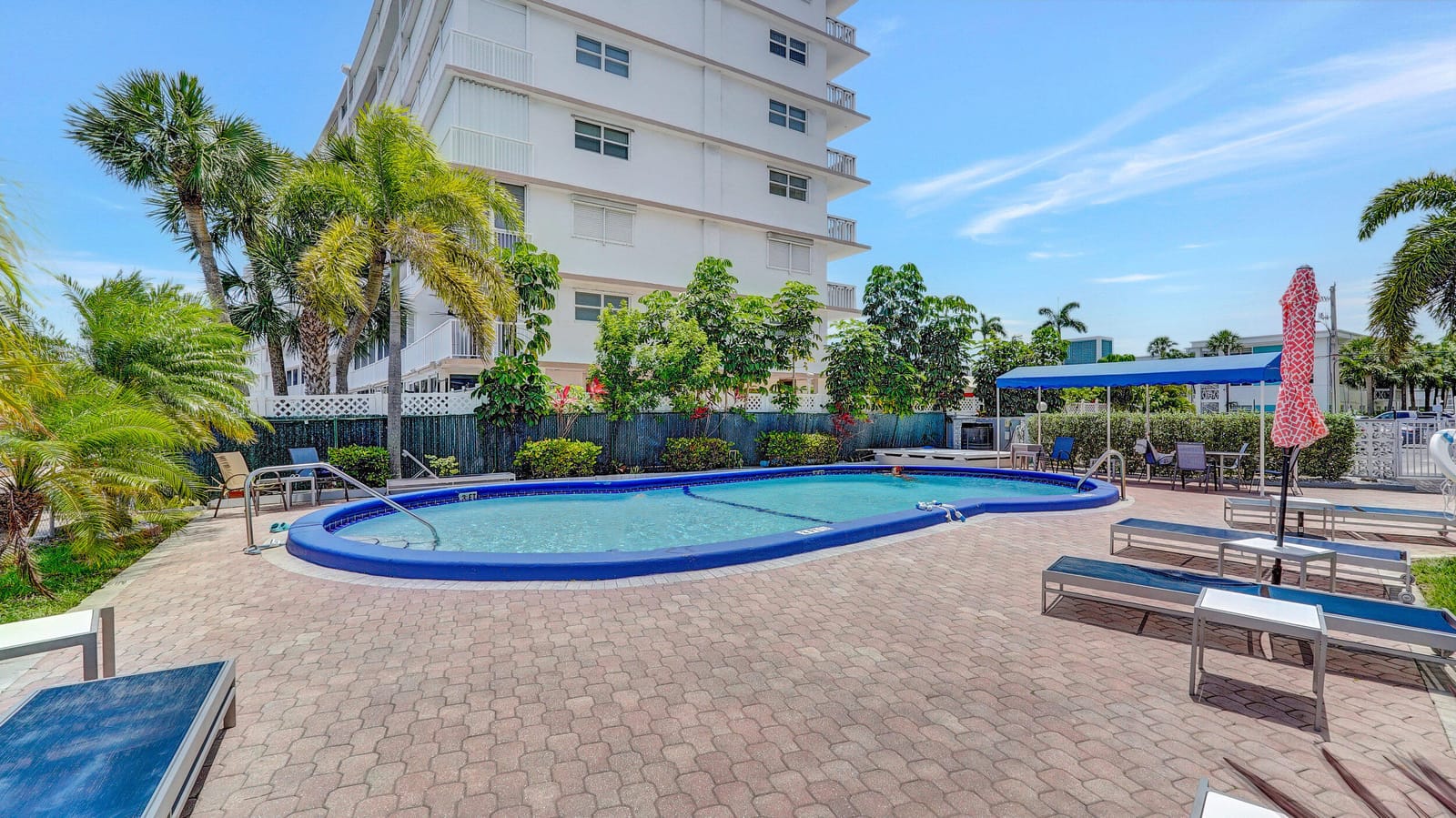 430 Golden Isles Drive 301 — photo 4