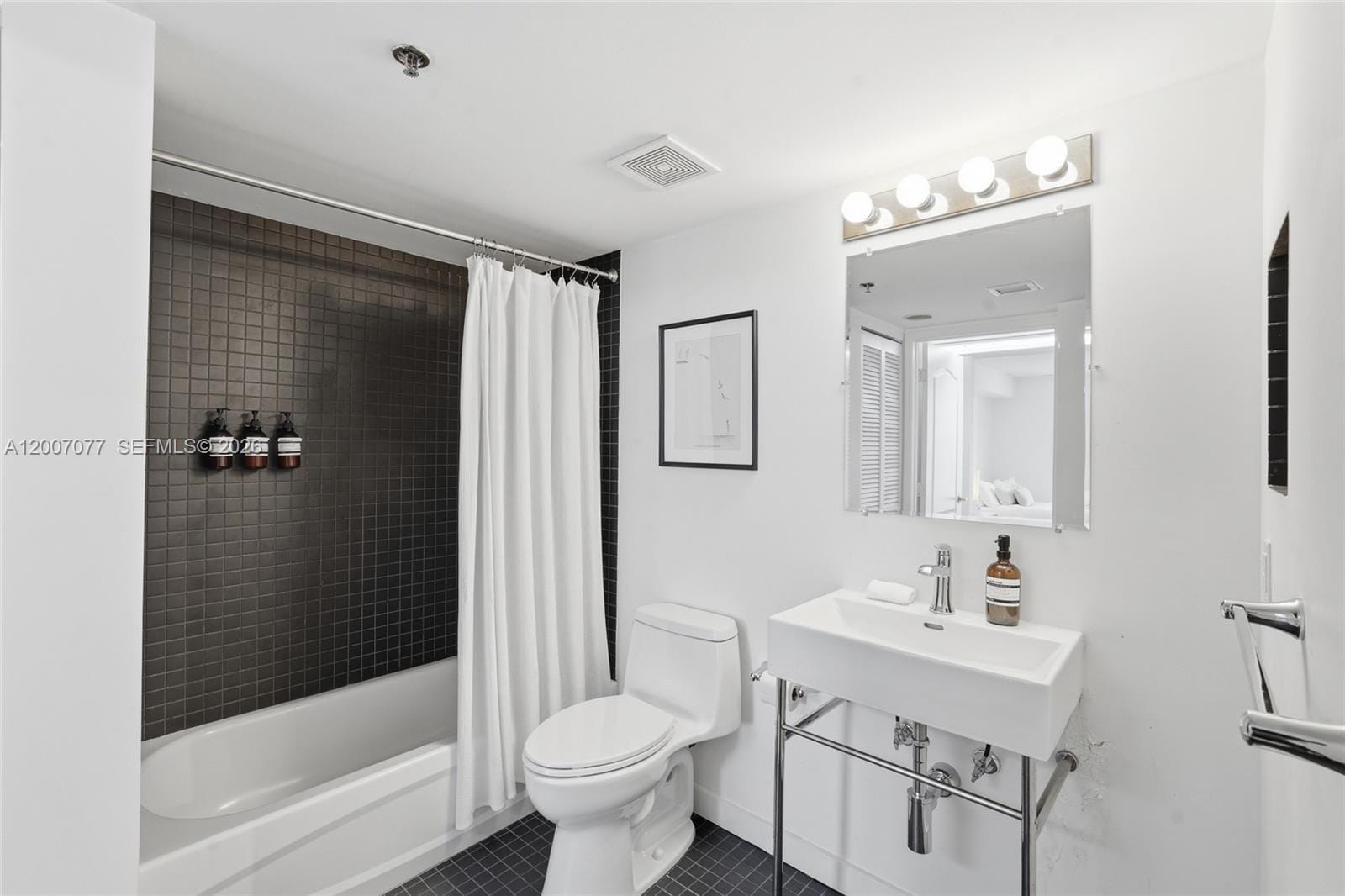 1200 Brickell Bay Drive 2603, Miami, FL 33131 photo 14
