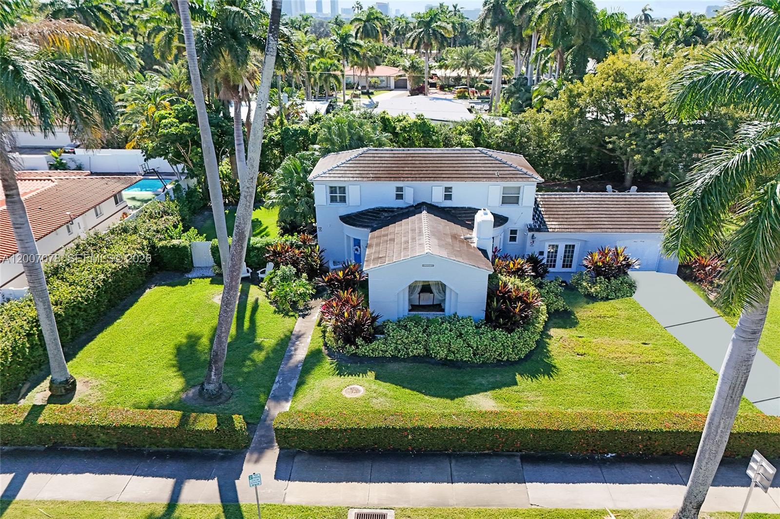 940 Hollywood Boulevard, Hollywood, FL 33019, Hollywood