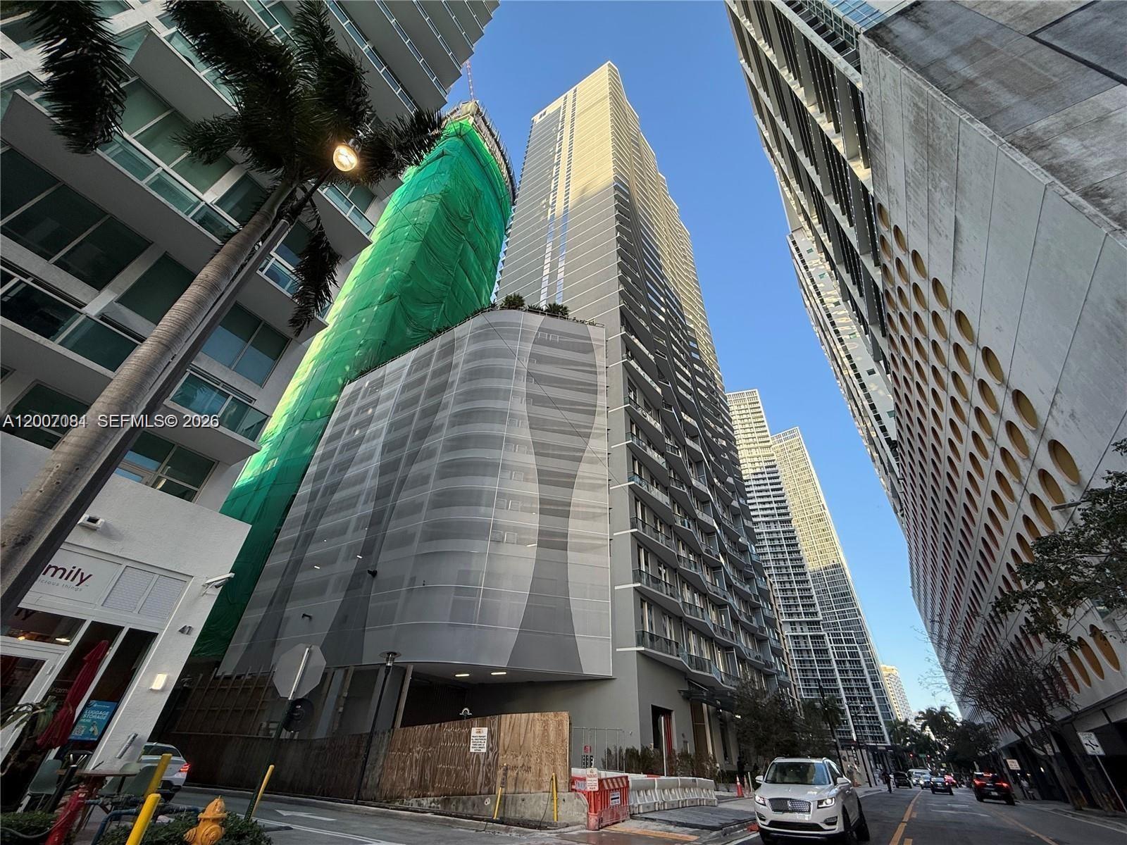 77 SE 5th Street 1014, Miami, FL 33131, Miami