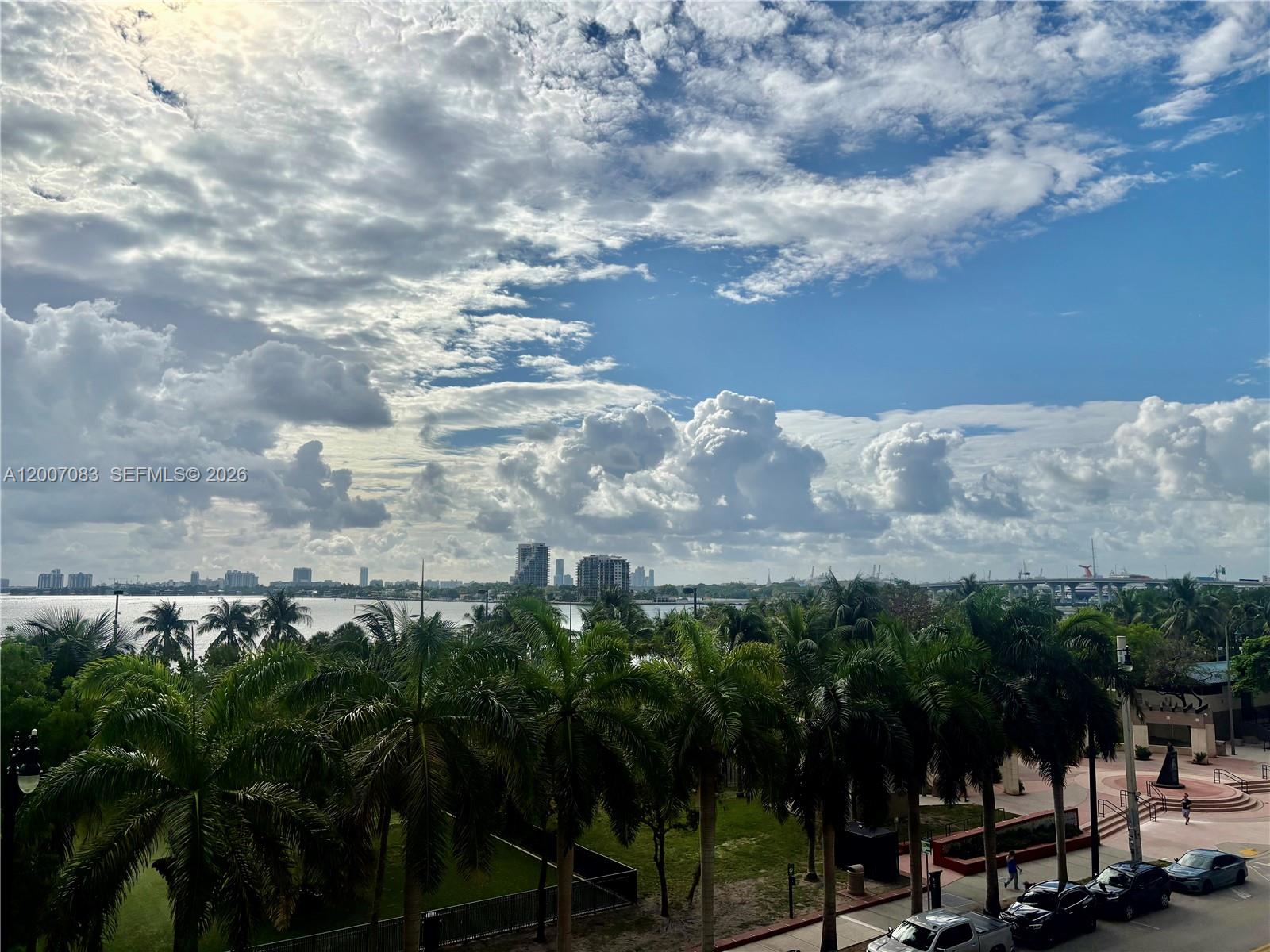 1800 N Bayshore Drive 303, Miami, FL 33132, Miami