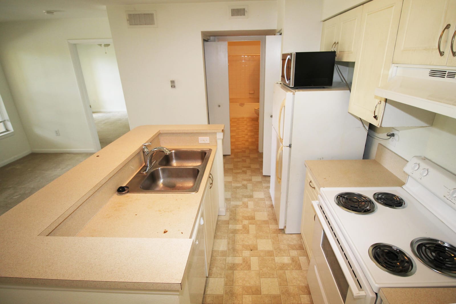 4823 Via Palm Lakes 1315 — photo 3