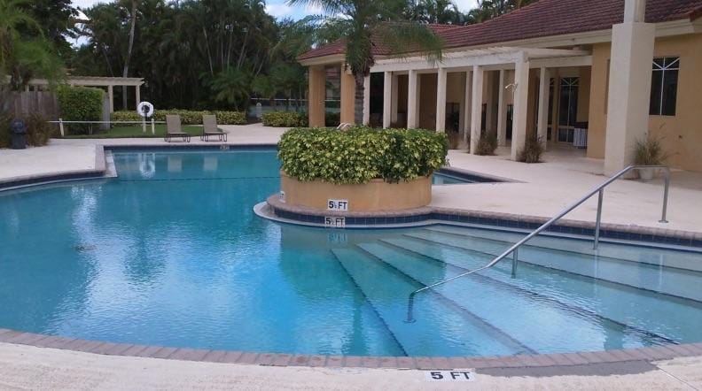 4823 Via Palm Lakes 1315 — photo 9