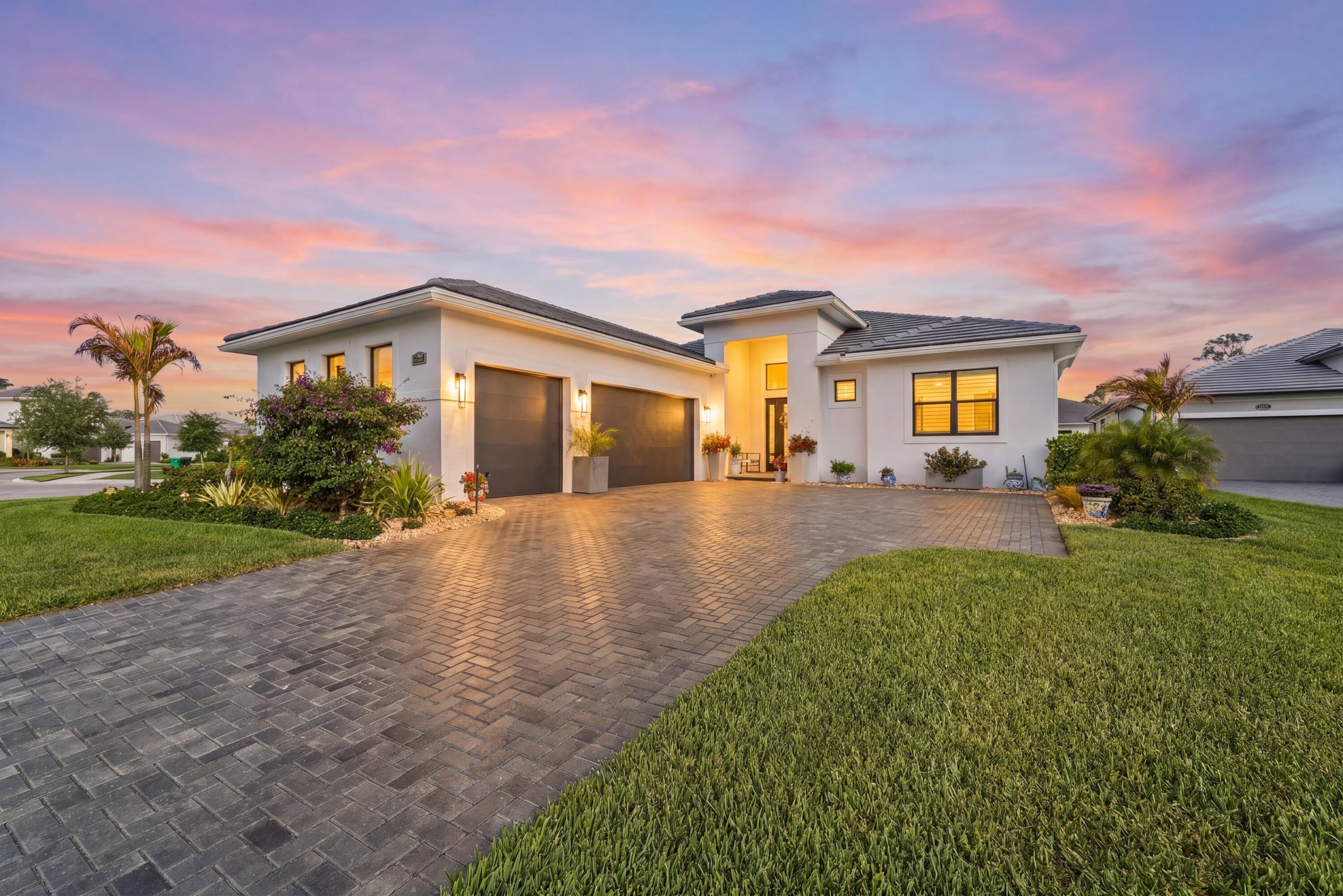 2044 SE Mosaic Boulevard, Port St. Lucie, FL 34984, Port St Lucie