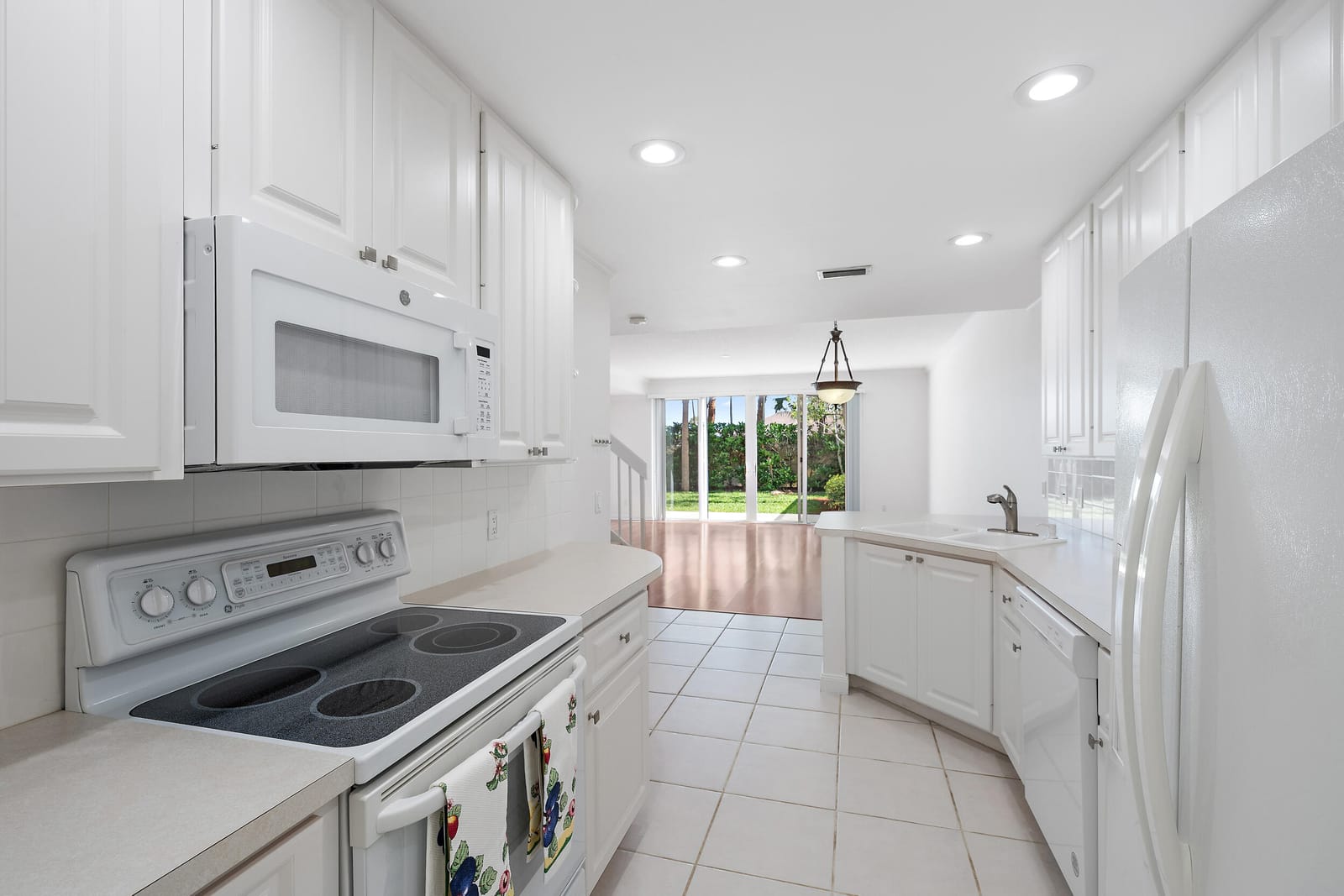 474 Capistrano Drive, Palm Beach Gardens, FL 33410 photo 7