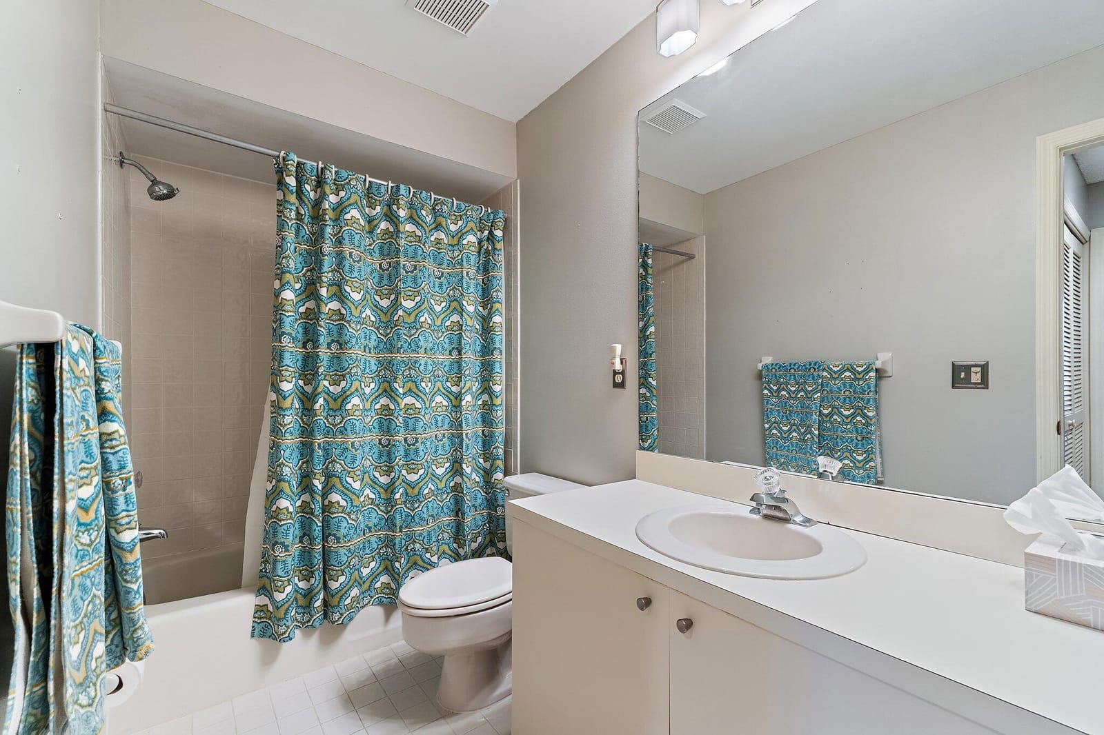 6503 SE Williamsburg Drive 104, Hobe Sound, FL 33455 photo 20