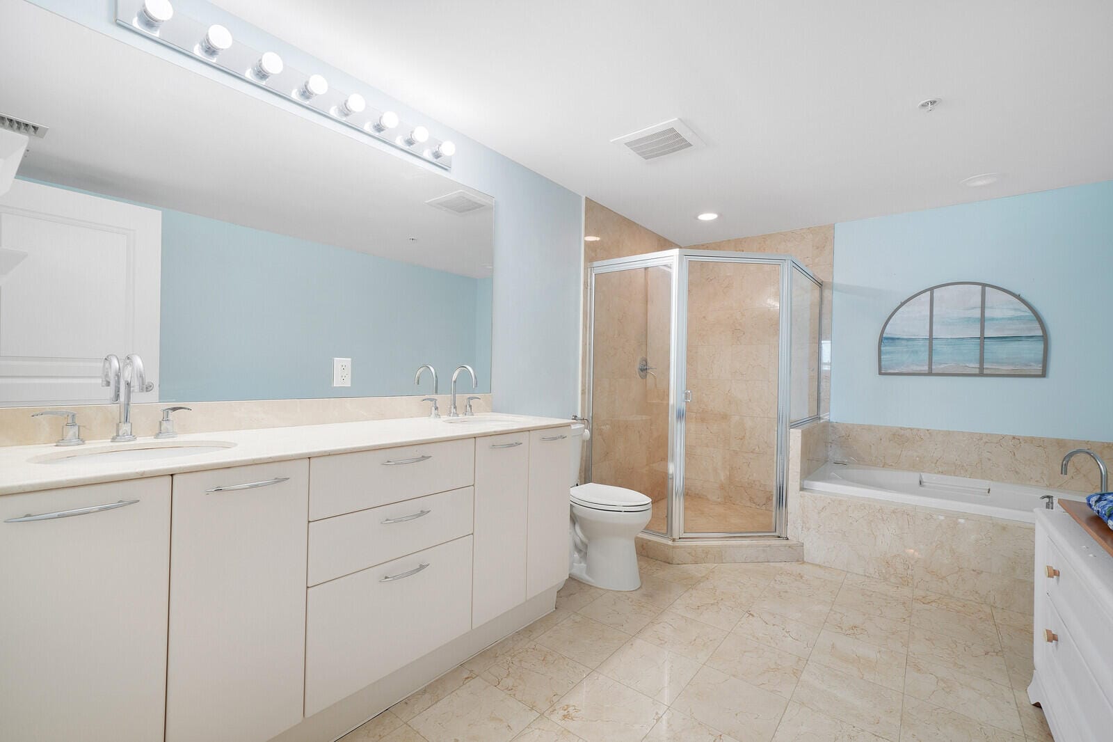 350 SE 2nd Street 860, Fort Lauderdale, FL 33301 photo 16