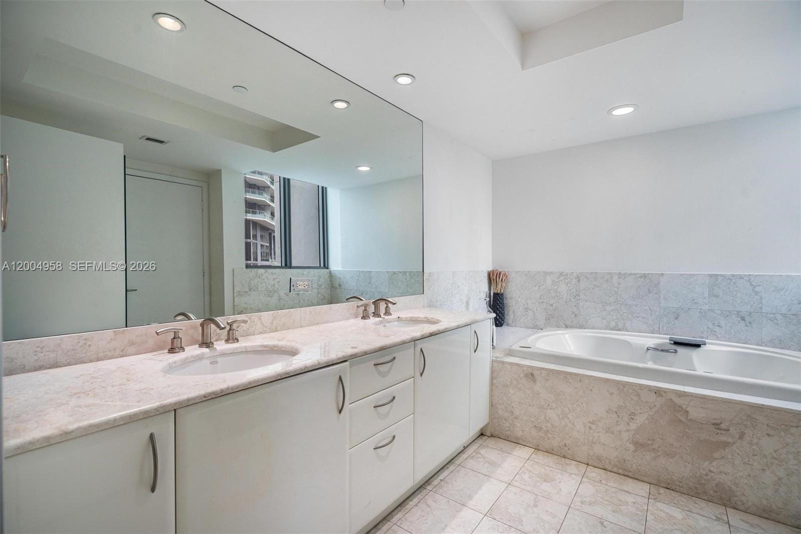 1331 Brickell Bay Drive 302, Miami, FL 33131 photo 16