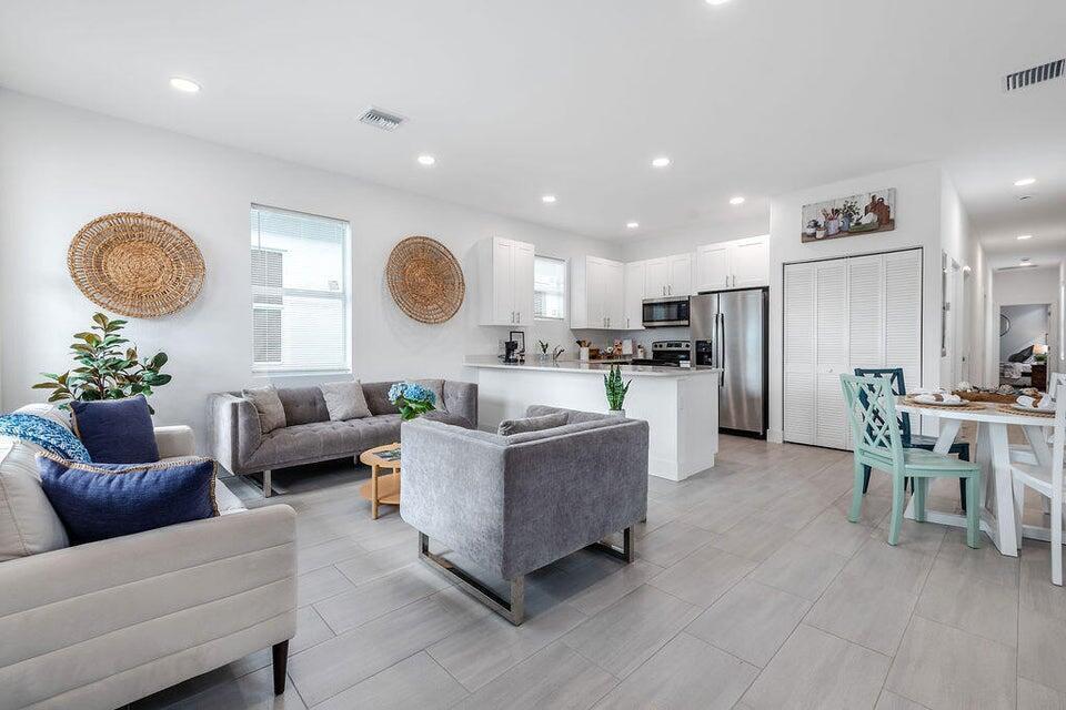 2615 Hiawatha Avenue, Westgate, FL 33409, West Palm Beach