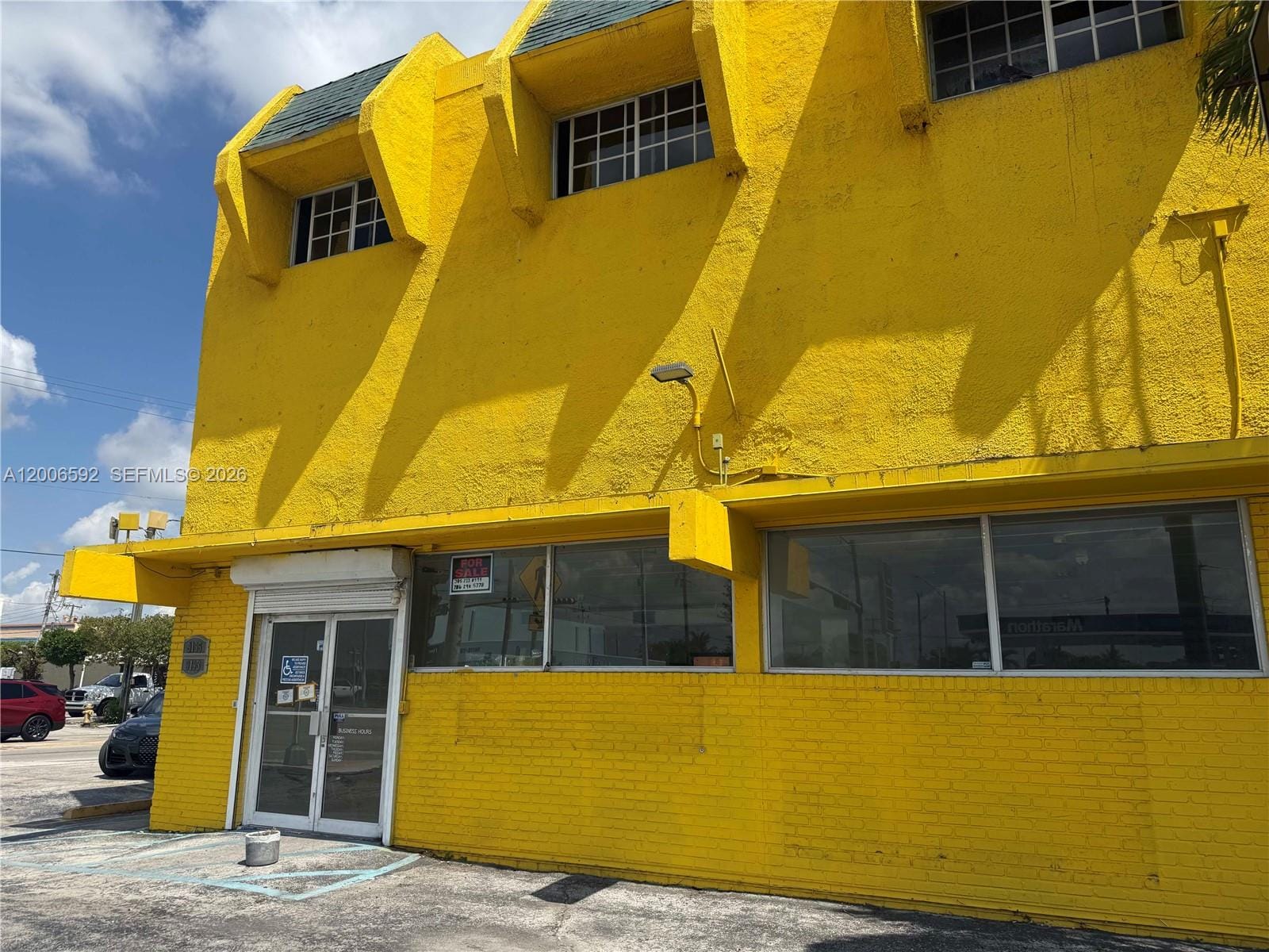 9193 SW 40th Street, Miami, FL 33165