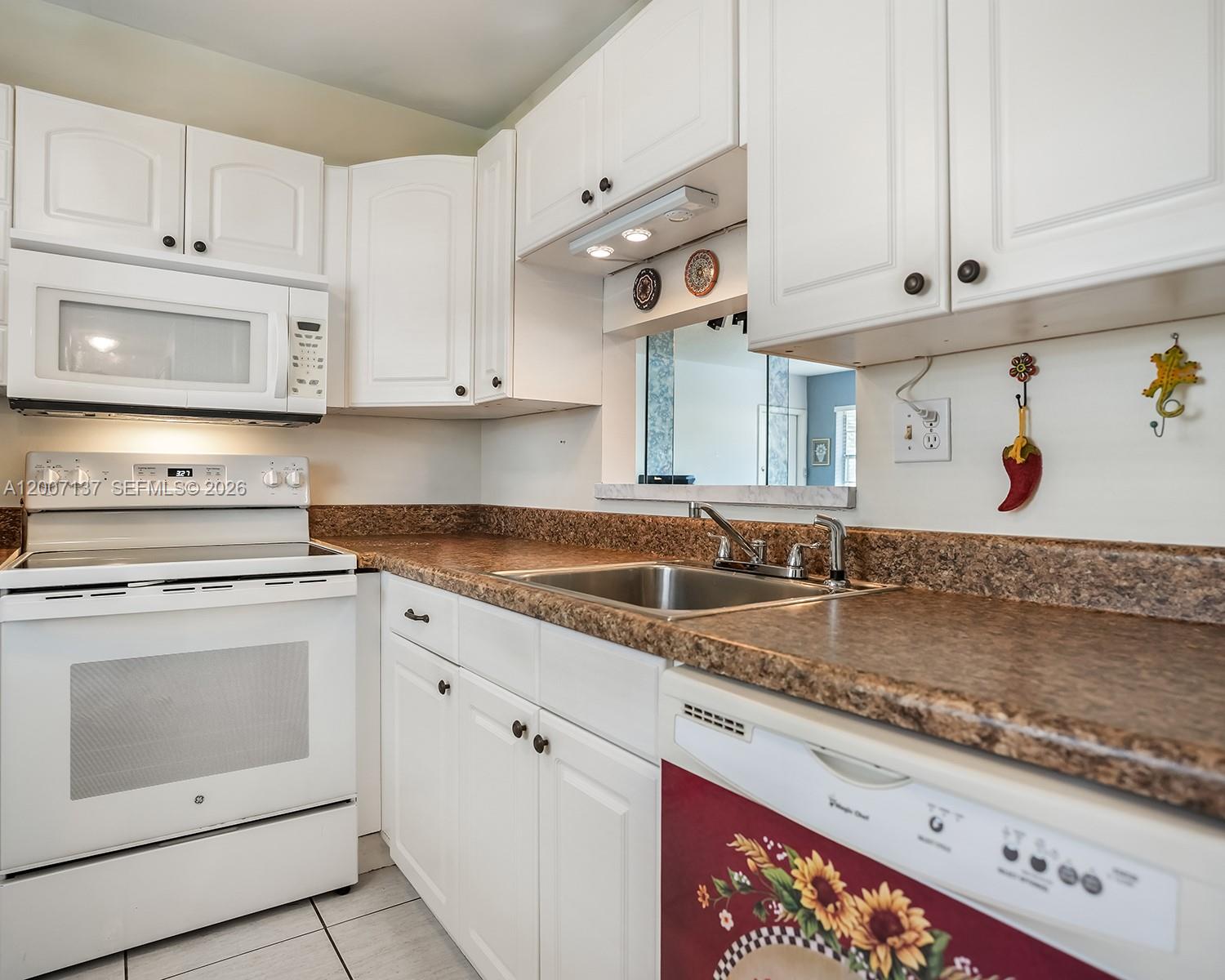 5171 W Oakland Park Boulevard 106, Lauderdale Lakes, FL 33313, Lauderdale Lakes