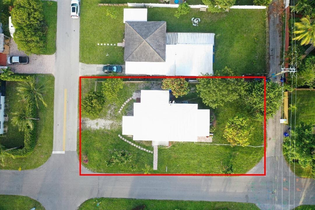 1107 S 15th Avenue, Hollywood, FL 33020 photo 12