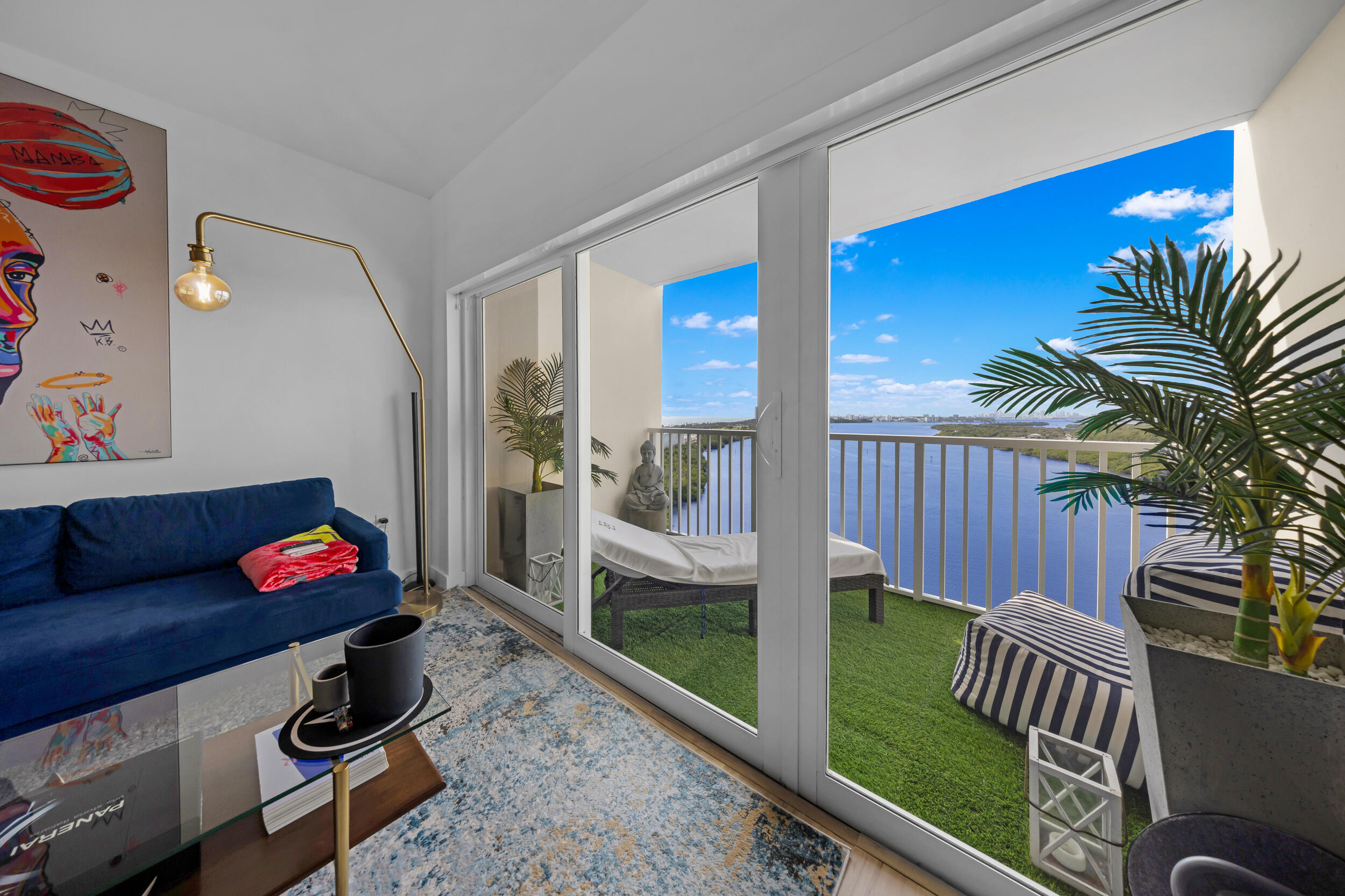 300 Bayview Drive 1614, Sunny Isles Beach, FL 33160, Sunny Isles Beach