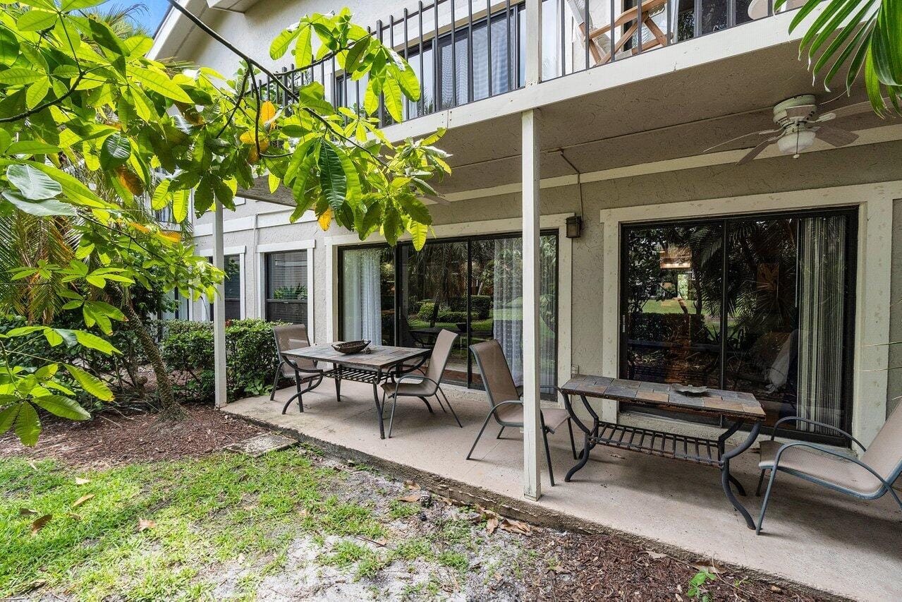 11863 Wimbledon Circle 407, Wellington, FL 33414 photo 18