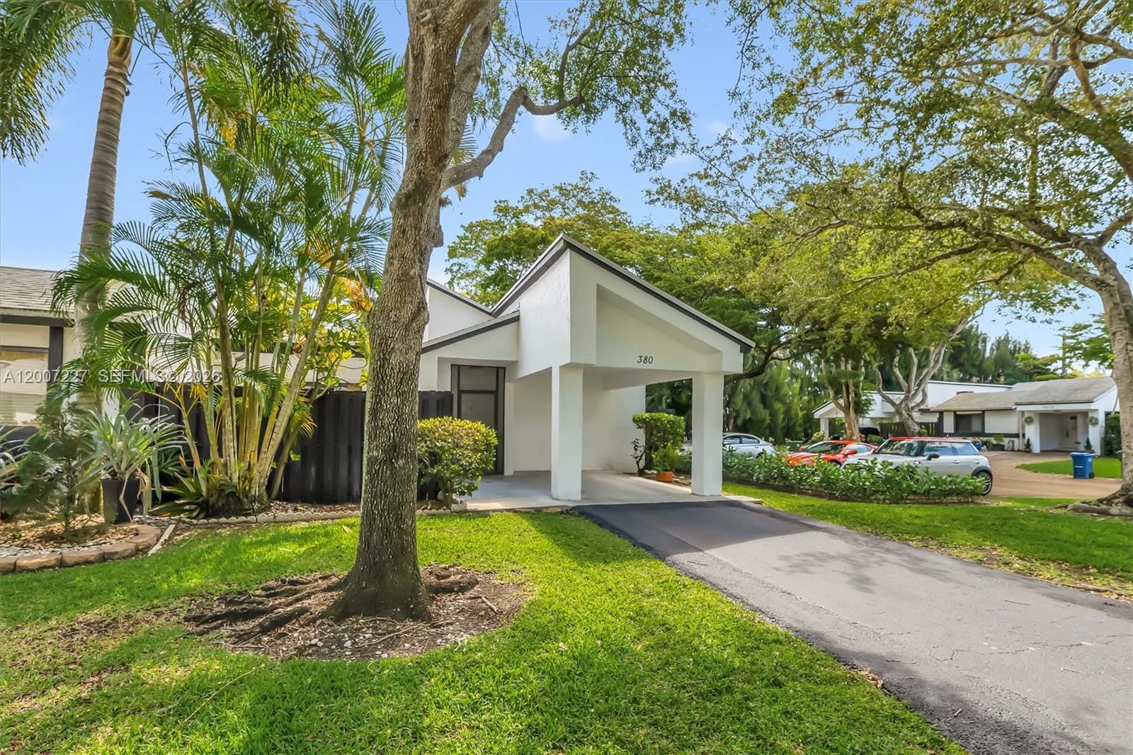 380 Fairway Circle 46, Weston, FL 33326 photo 1