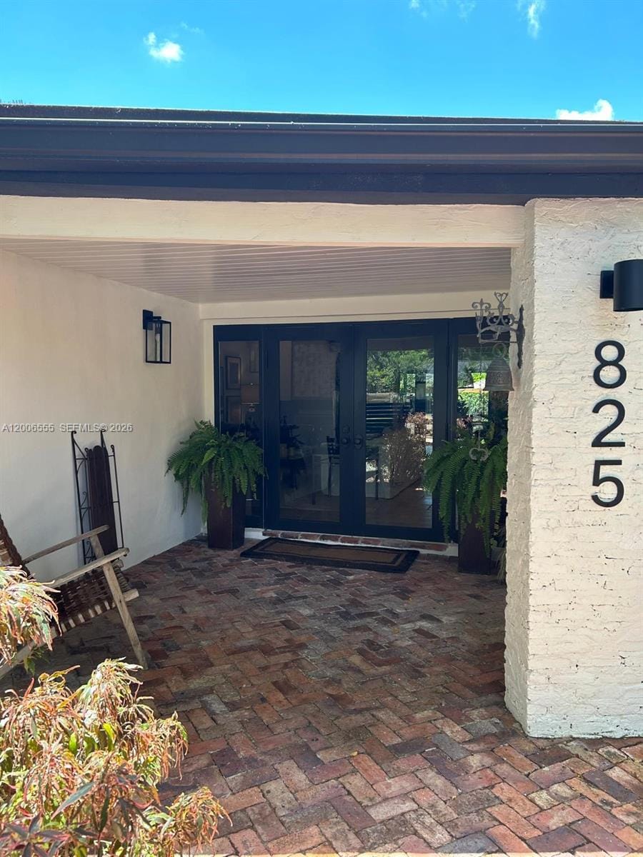 825 N Bel Air Drive, Plantation, FL 33317 photo 3