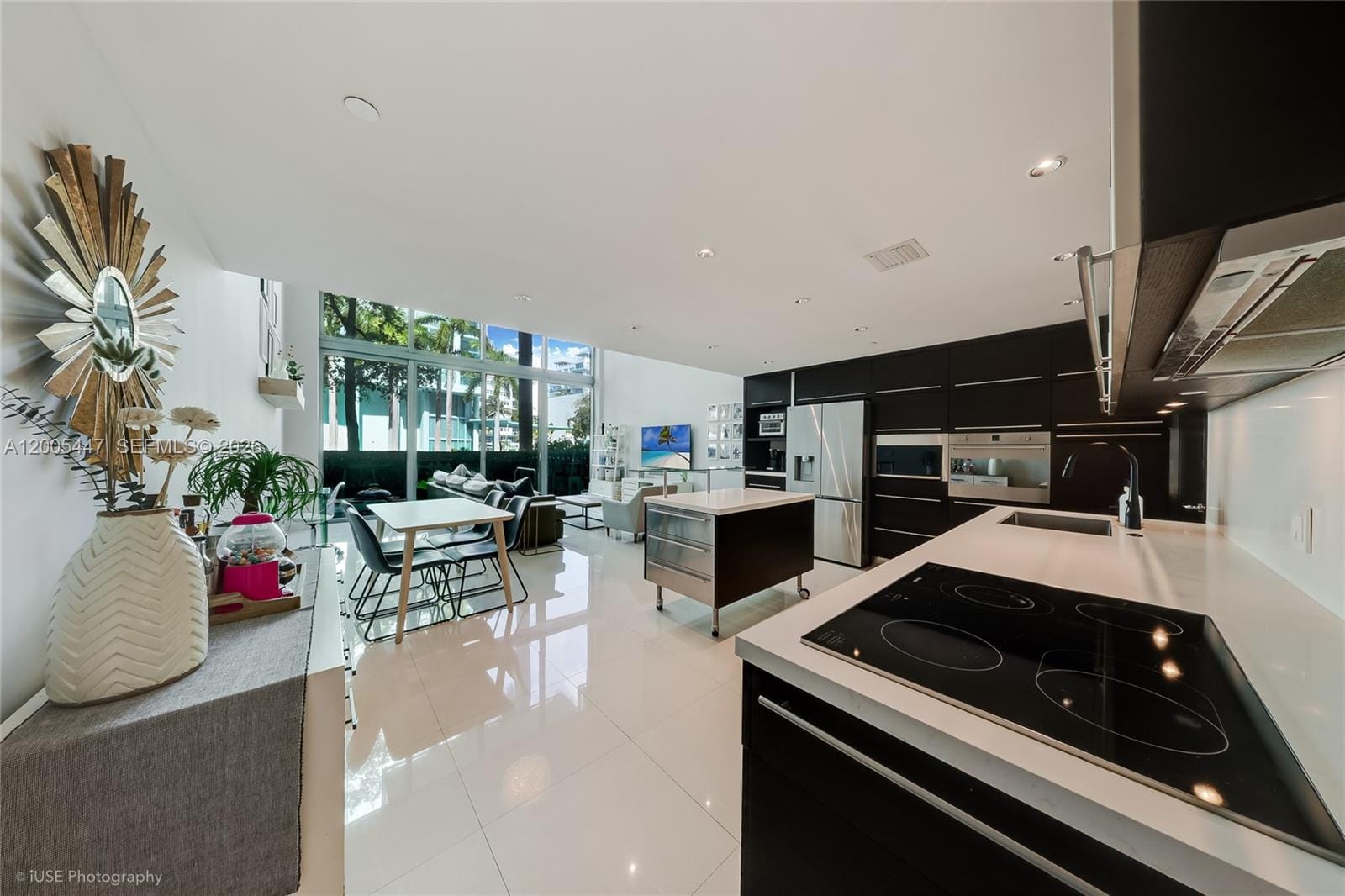 6000 Collins Avenue 118, Miami Beach, FL 33140 photo 4
