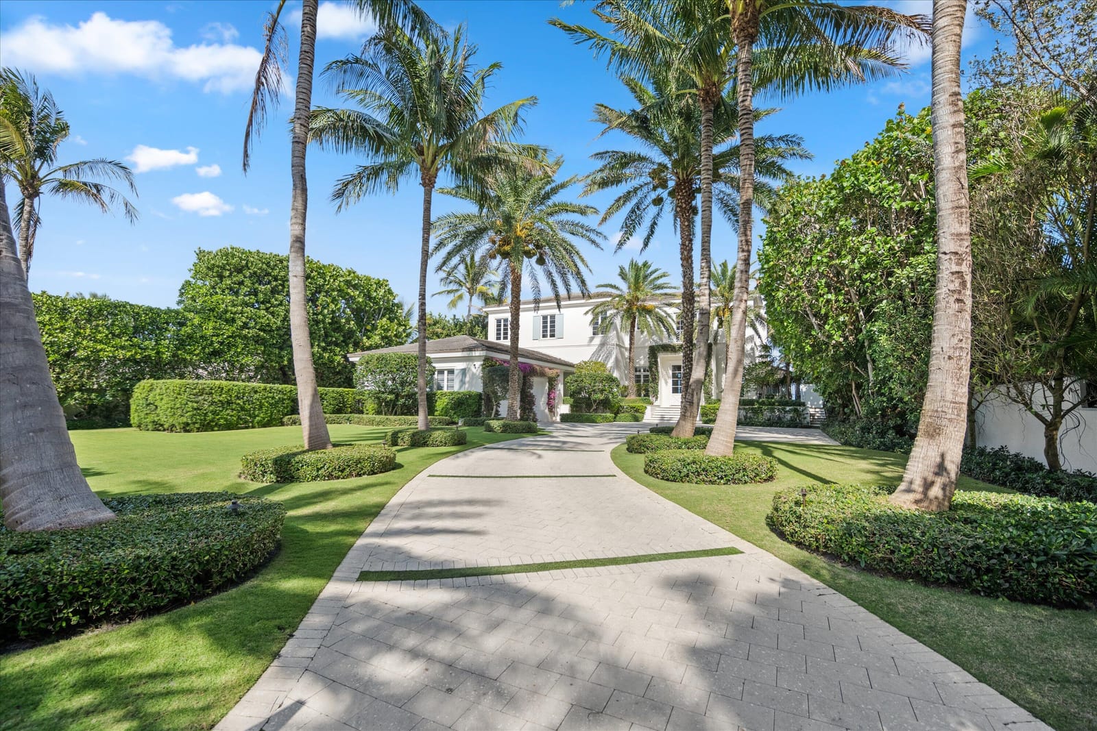 3501 N Ocean Boulevard, Gulf Stream, FL 33483 photo 2