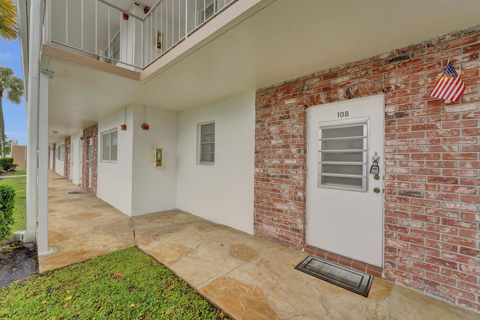 2551 W Golf Boulevard 108, Pompano Beach, FL 33064 photo 1
