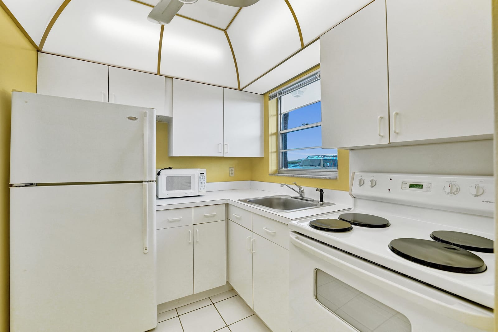 2551 W Golf Boulevard 108, Pompano Beach, FL 33064 photo 4