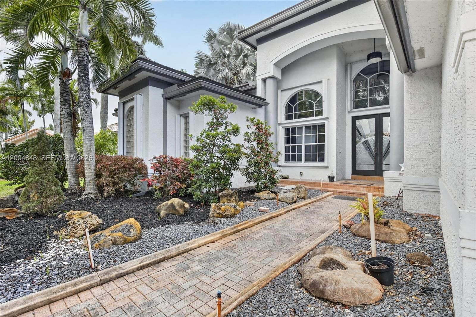 10161 N Lake Vista Circle, Davie, FL 33328